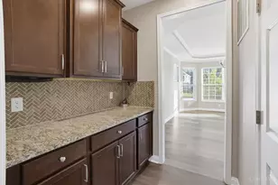 1303 Autumn Run Dr, Hamilton Township, OH 45039 - Photo 12