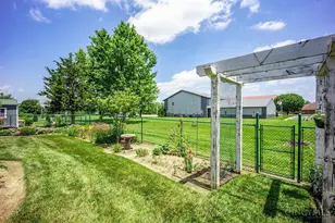 36 Robert Dr, Hamilton, OH 45013 - Photo 32