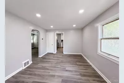 7425 Martin Street, Cincinnati, OH 45231 - Photo 6