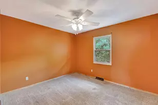 226 Goodrich Ln, Cincinnati, OH 45233 - Photo 24