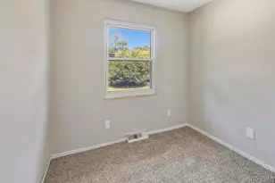 226 Goodrich Ln, Cincinnati, OH 45233 - Photo 22