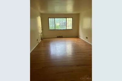 1574 Oak Knoll Drive #1, Cincinnati, OH 45224 - Photo 2
