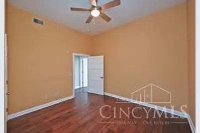 1326 Vine Street #B, Cincinnati, OH 45202 - Photo 6