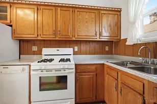 202 W Sixty Ninth St, Cincinnati, OH 45216 - Photo 10