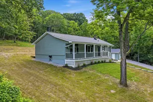 892 Happy Ln, Miami Township, OH 45150 - Photo 2