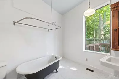 108 W Clifton Avenue, Cincinnati, OH 45202 - Photo 24