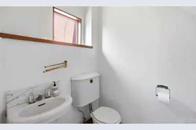 108 W Clifton Avenue, Cincinnati, OH 45202 - Photo 16
