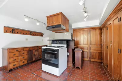 108 W Clifton Avenue, Cincinnati, OH 45202 - Photo 10