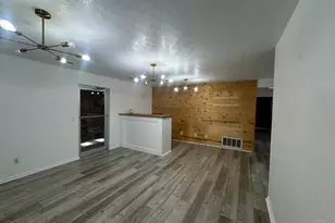5598 Glenway Ave, Cincinnati, OH 45238 - Photo 2