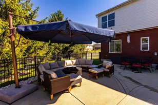 7367 Sussex Dr, West Chester, OH 45069 - Photo 14