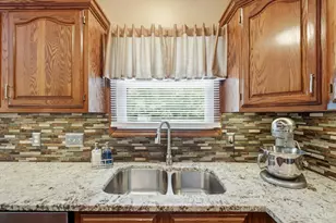 1144 Indian Mound Dr, Miami Township, OH 45150 - Photo 12
