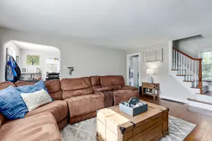 472 Wilke Dr, Delhi Township, OH 45238 - Photo 8