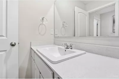 4989 Lakeview Drive, Hamilton Township, OH 45152 - Photo 40