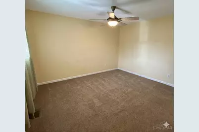 1260 Autumn Walk, Hamilton, OH 45013 - Photo 12