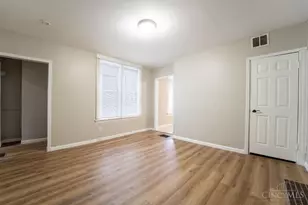 1619 Powers St, Cincinnati, OH 45223 - Photo 4