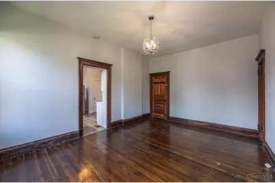 2412 Fairview Avenue #1, Cincinnati, OH 45219 - Photo 8