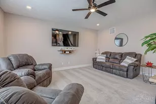 318 Brampton Pl, Trenton, OH 45067 - Photo 6