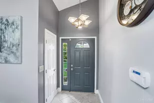 5230 Leatherwood Dr, West Chester, OH 45069 - Photo 4