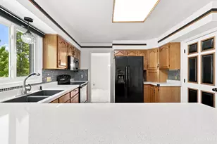 8042 Quail Meadow Ln, West Chester, OH 45069 - Photo 12