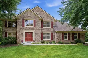 6351 S Devonshire Dr, Miami Township, OH 45140 - Photo 2