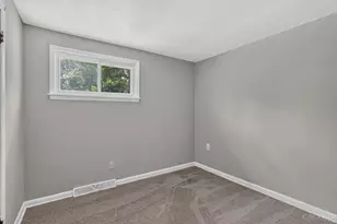 7969 Sycamore St, Hamilton Township, OH 45039 - Photo 18