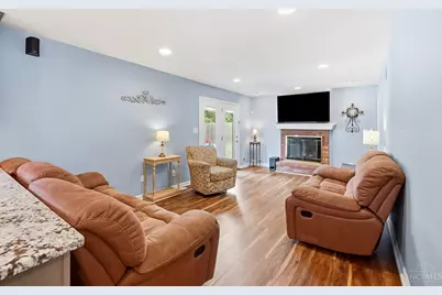 680 Silverhedge Drive, Springfield Township, OH 45231 - Photo 22