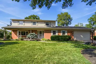 680 Silverhedge Dr, Springfield Township, OH 45231 - Photo 1