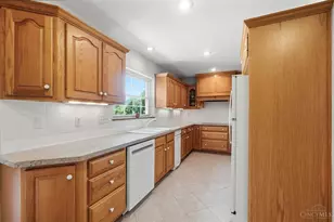 6596 Springdale Rd, Colerain Township, OH 45247 - Photo 10