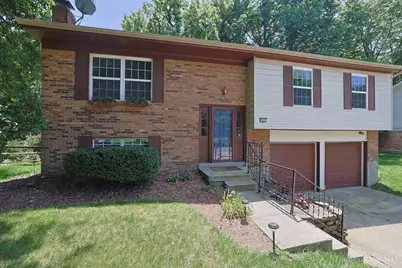 7807 Heatherglen Drive, Anderson Township, OH 45255 - Photo 2
