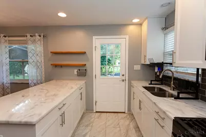 3950 Beavercreek Circle, Sharonville, OH 45241 - Photo 12