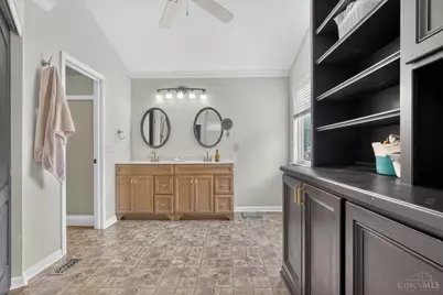 972 Tyndale Court, Hamilton Township, OH 45152 - Photo 16