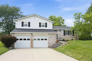 817 Debra Ln, Loveland, OH 45140 - Photo 4