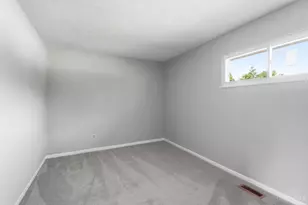 128 Highridge Ct, Franklin, OH 45005 - Photo 34