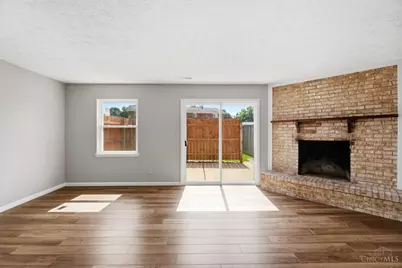 128 High Ridge Court, Franklin, OH 45005 - Photo 2