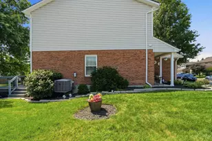 5915 Leeside Trail, Green Township, OH 45248 - Photo 4