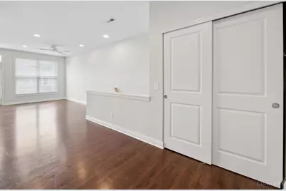 2924 Eden Avenue #I2924, Cincinnati, OH 45219 - Photo 10