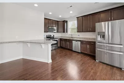 2924 Eden Avenue #I2924, Cincinnati, OH 45219 - Photo 4