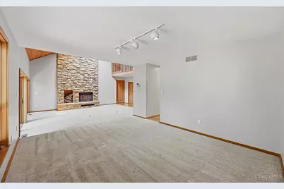 7 Laurelwood Drive, Miami Township, OH 45150 - Photo 16