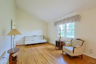 8285 Taffy Dr, West Chester, OH 45069 - Photo 6