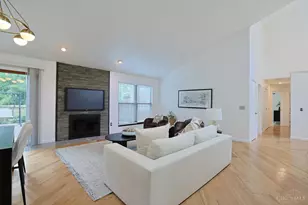 4489 Chesswick Dr, Blue Ash, OH 45242 - Photo 16