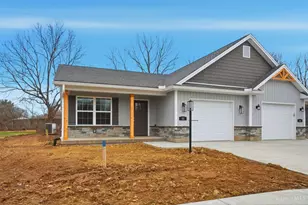 65 Timber Creek Dr, Carlisle, OH 45005 - Photo 2