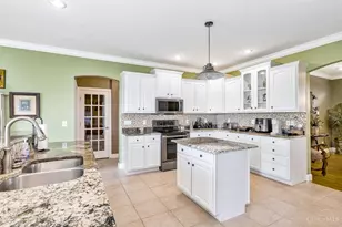 591 Hermay Dr, Hamilton, OH 45013 - Photo 18