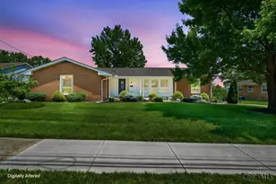 335 Summit St, Lebanon, OH 45036 - Photo 2