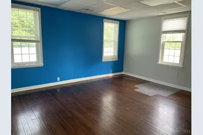 102 Wooster Pike, Milford, OH 45150 - Photo 6