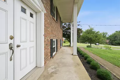 725 Pine Ridge Road, Miami Township, OH 45150 - Photo 2