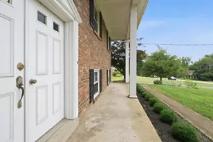 725 Pine Ridge Rd, Miami Township, OH 45150 - Photo 2