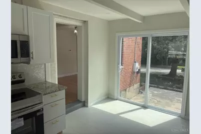 1427 N Park Avenue, Wyoming, OH 45215 - Photo 12