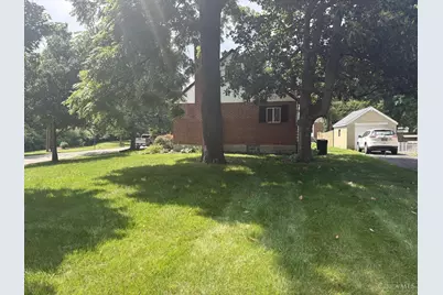 1427 N Park Avenue, Wyoming, OH 45215 - Photo 2