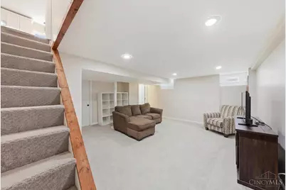 8898 Brittany Drive, Blue Ash, OH 45242 - Photo 38