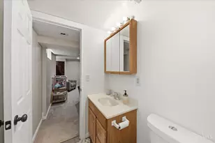 8898 Brittany Dr, Blue Ash, OH 45242 - Photo 42